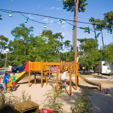 Camping Huttopia Oleron Les Pins Saint-Trojan-les-Bains