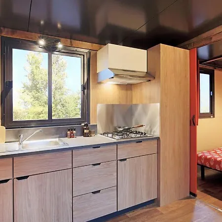 Huttopia Oleron Les Pins