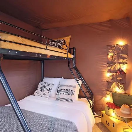 キャンプ場 Huttopia Oleron Les Pins サン・トロジャン・レ・バン