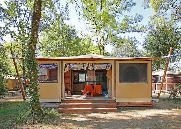 Кемпинг Huttopia Oleron Les Pins Сен-Трожан-ле-Бен