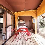 Huttopia Oleron Les Pins 营地 圣特罗让莱班