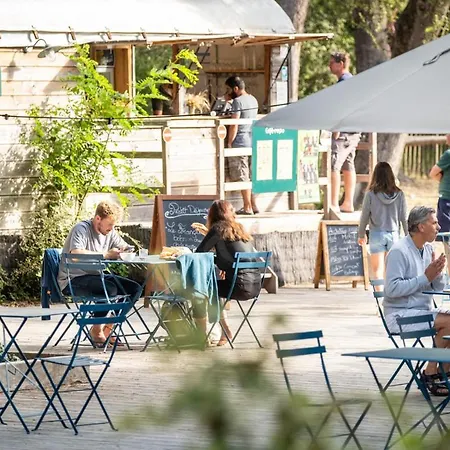 Kemp Huttopia Oleron Les Pins