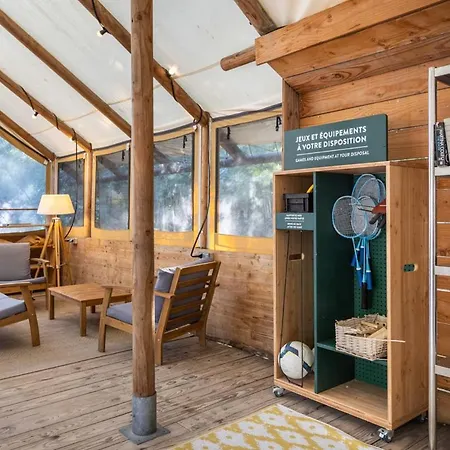 Huttopia Oleron Les Pins