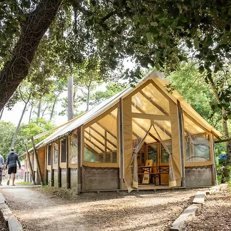 Huttopia Oleron Les Pins 3* Saint-Trojan-les-Bains